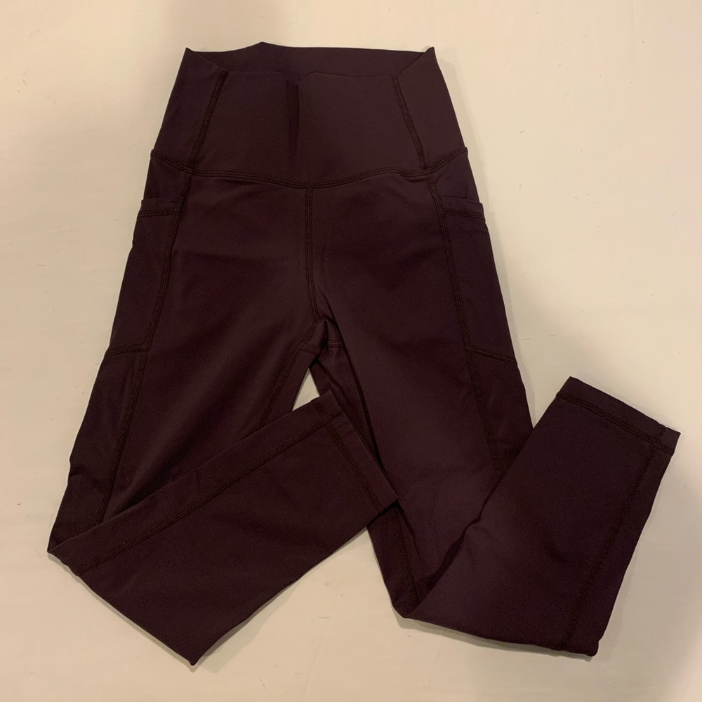 Zyia Brilliant Pocket Leggings in Wine 2